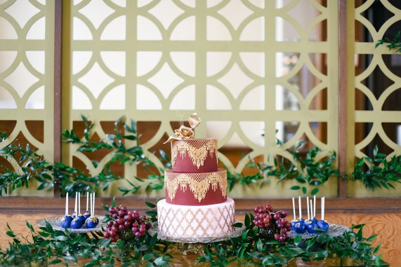 10 Fall Wedding Trends | Colorful Wedding Cakes | Maroon and Gold Wedding Cake | BridalGush.com